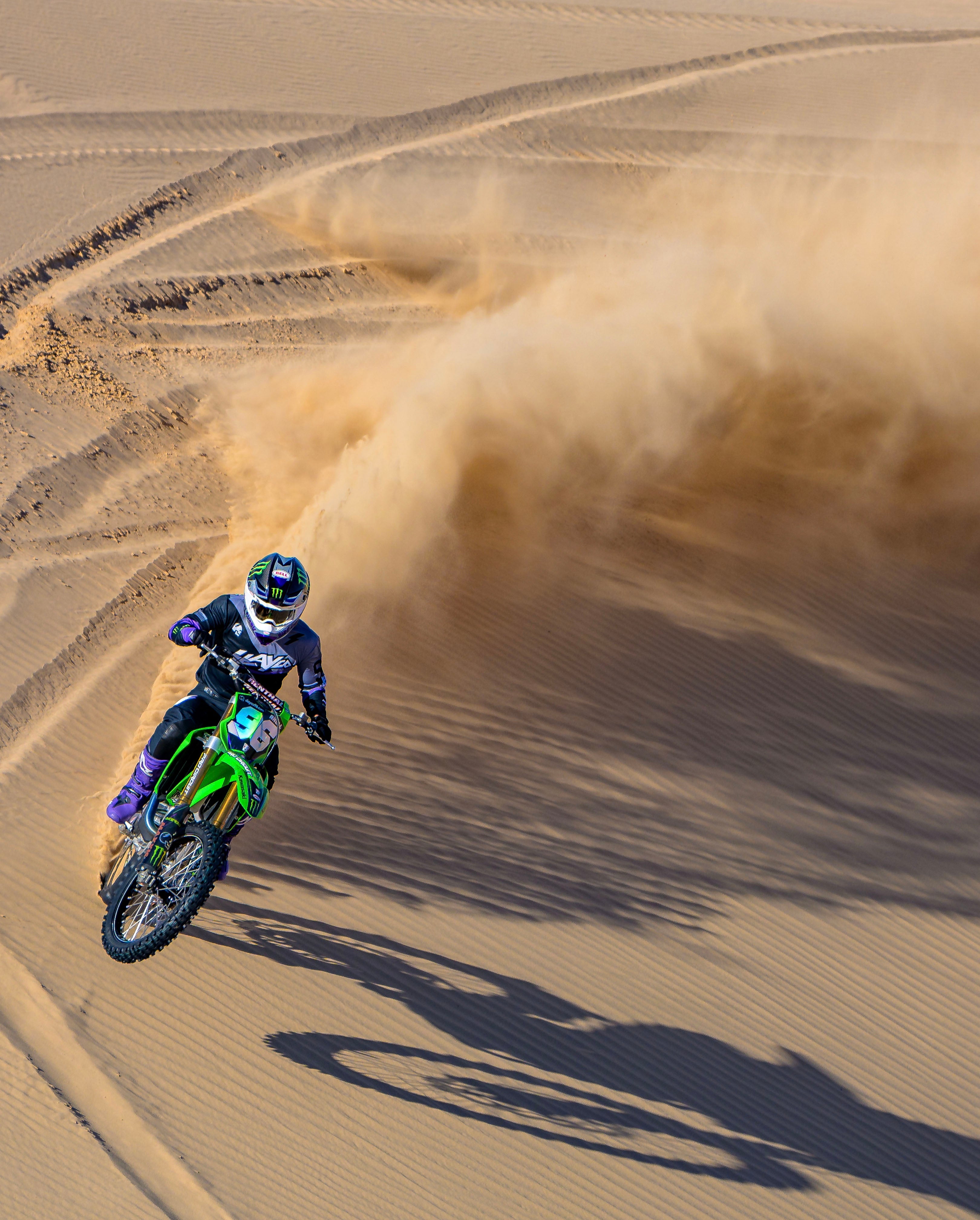 2025_Slay_grey_Axell_desert_tu