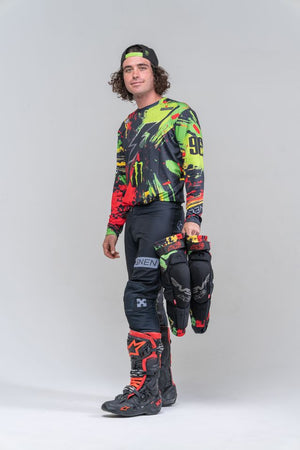 SLAYCO96 X EVS x RENEN EXPLOSION KNEE GUARD