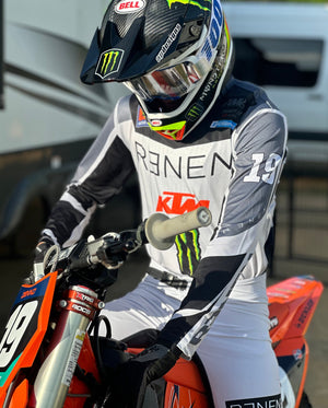 S225 "RESET" Jersey - Chalk