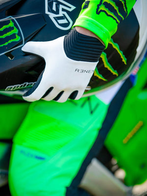 RENEN GC-2 GLOVE // WHITE